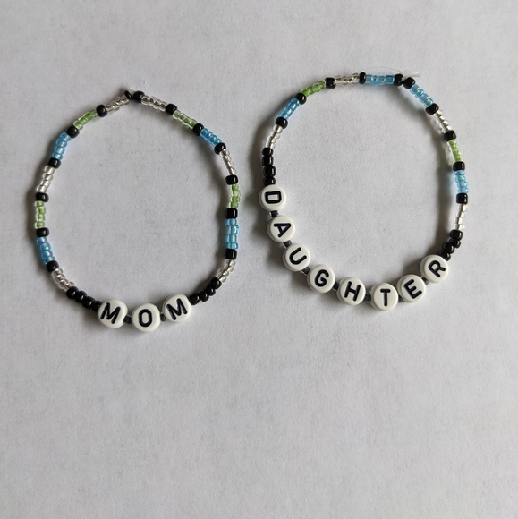 Matching Mom and Daughter bracelets - Picture 2 of 3